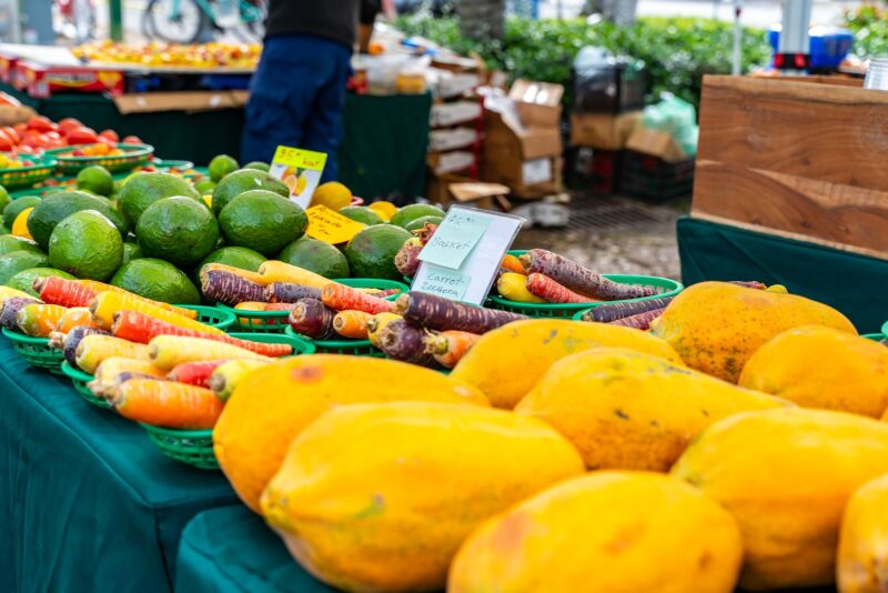 Local Florida produce at a farmers market